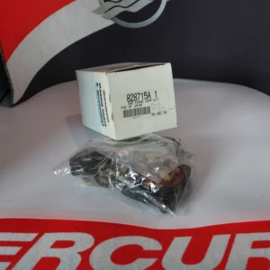 Cadre d'extrémité Mercury-Mercruiser 828715A1