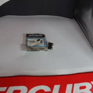 Verrou de capot Mercury Pro Kicker 8-9.9HP